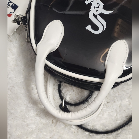 Brand New MLB SOX Two Way Mini Bag - Picture 7 of 12